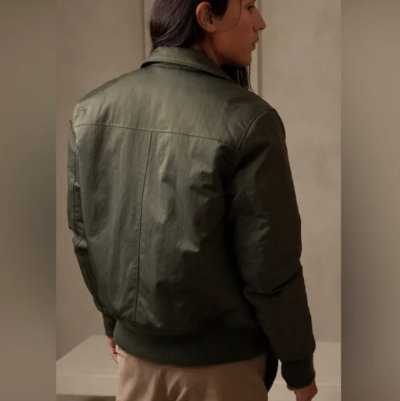 FINAL DROP 🔥NWT Banana Republic Mens Flight Jacket Olive - Picture 4 of 8